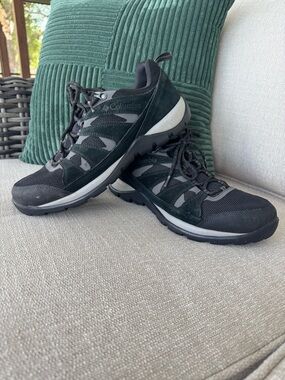 COLUMBIA | Men’s Hiking Shoes Size 11 Black Trail Outdoor Sneakers